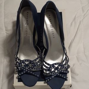 Karen Scott shoes